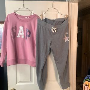 Gap sweatsuit